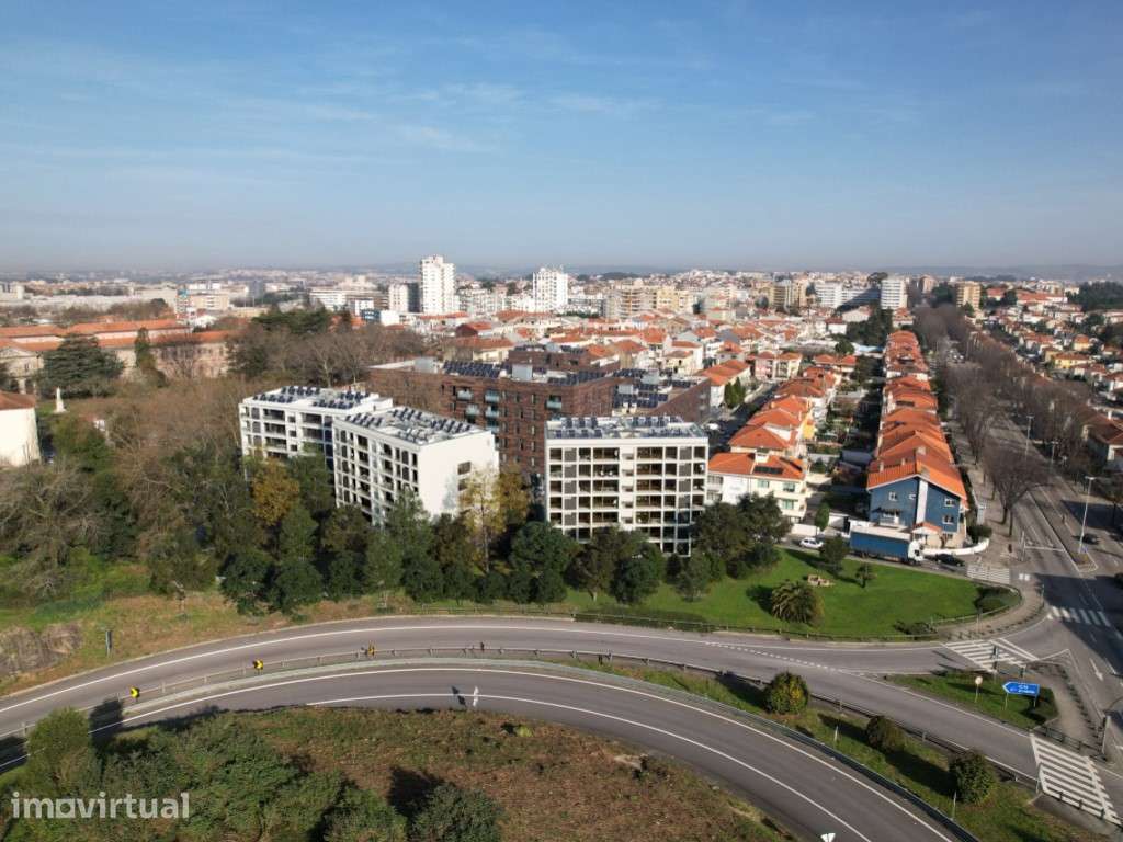 T3 no Privilege Gardens, último andar, terraço com 56m2 - Grande imagem: 4/10