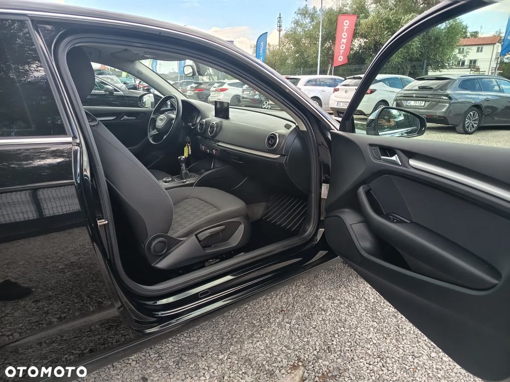 Audi A3 3-drzwiowe 1.4 TFSI Ambition - 31
