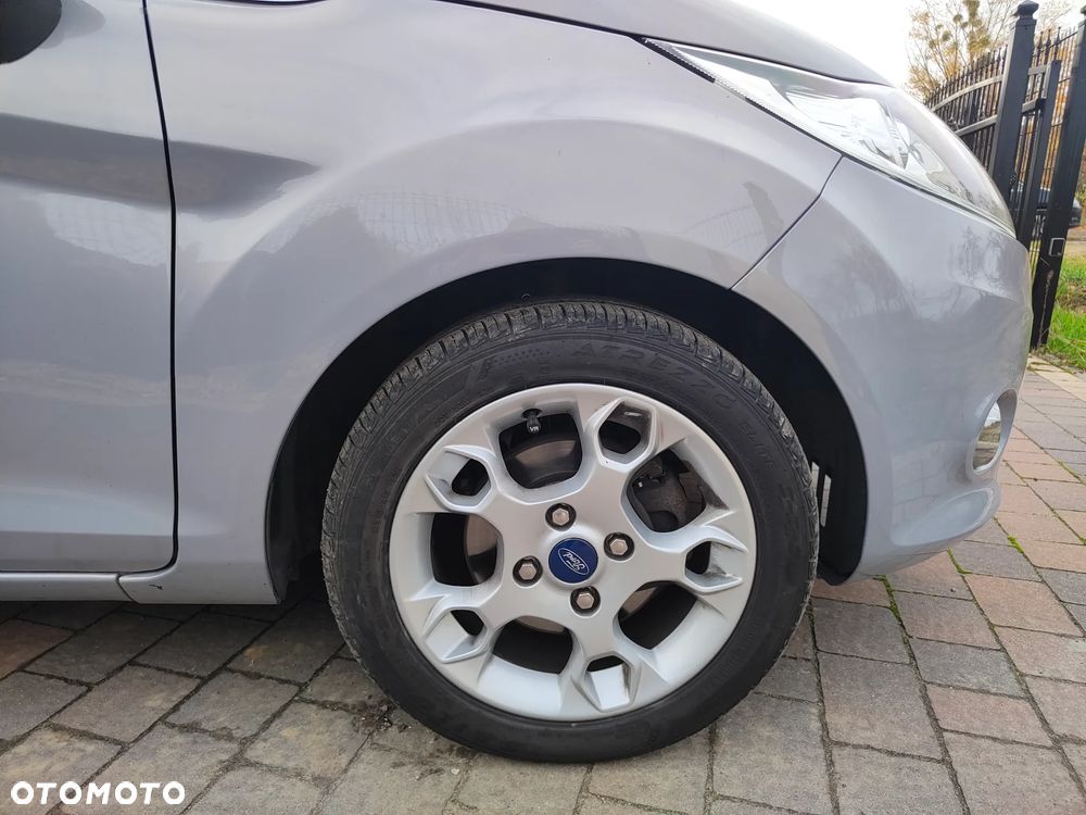 Ford Fiesta 1.6 Titanium - 14