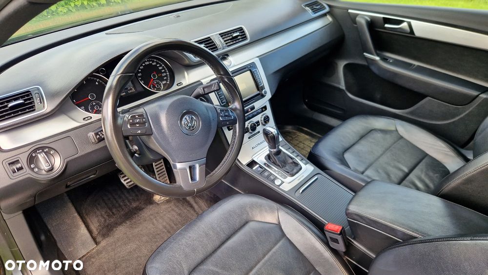 Volkswagen Passat 2.0 TDI 4Motion DSG BlueMotion Tech Highline - 35