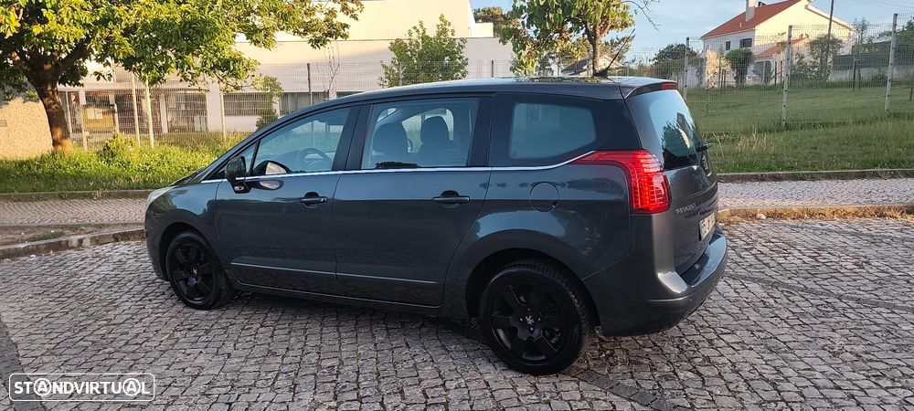 Peugeot 5008 1.6 HDi Executive - 2