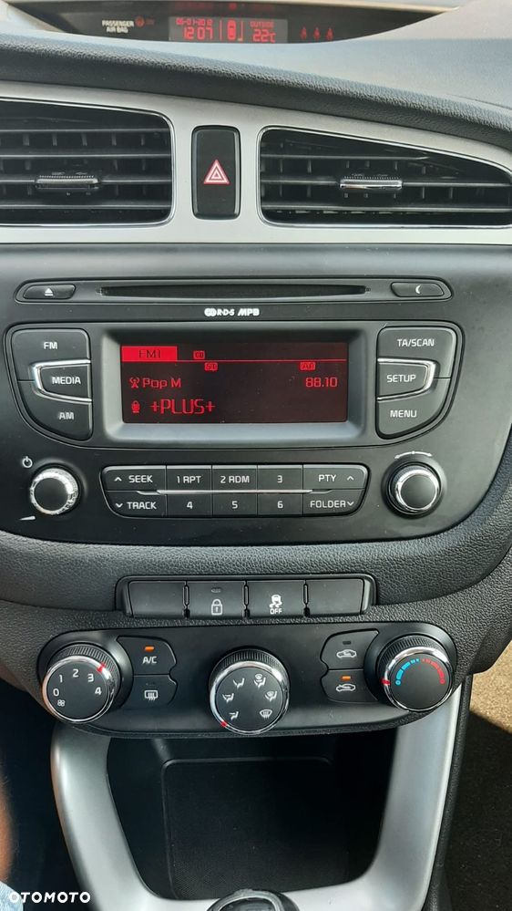 Kia Ceed 1.6 GDI SW Edition 7 - 22