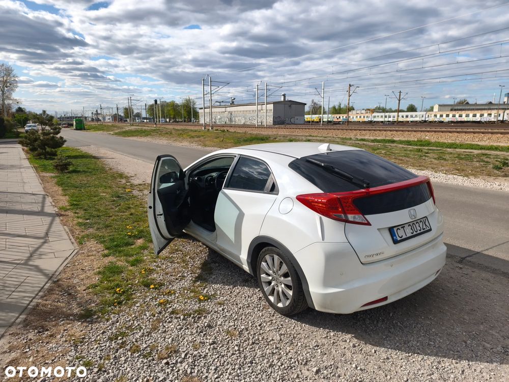 Honda Civic 1.8 S - 13