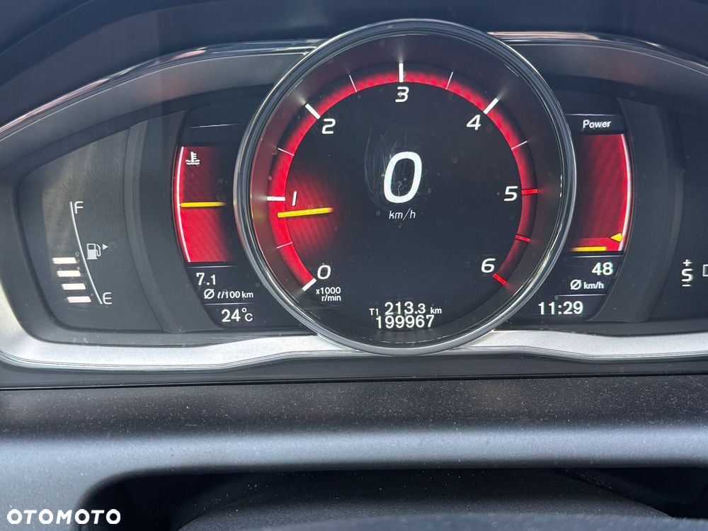 Volvo XC 60 D3 Drive-E Momentum - 33