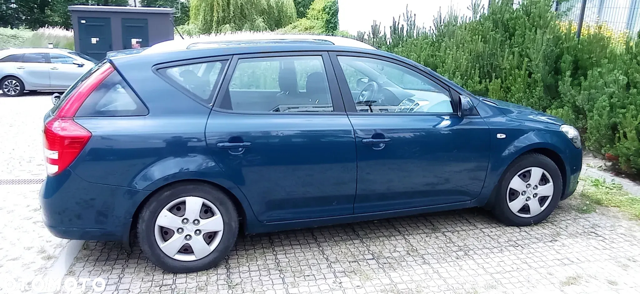 Kia Ceed - 8