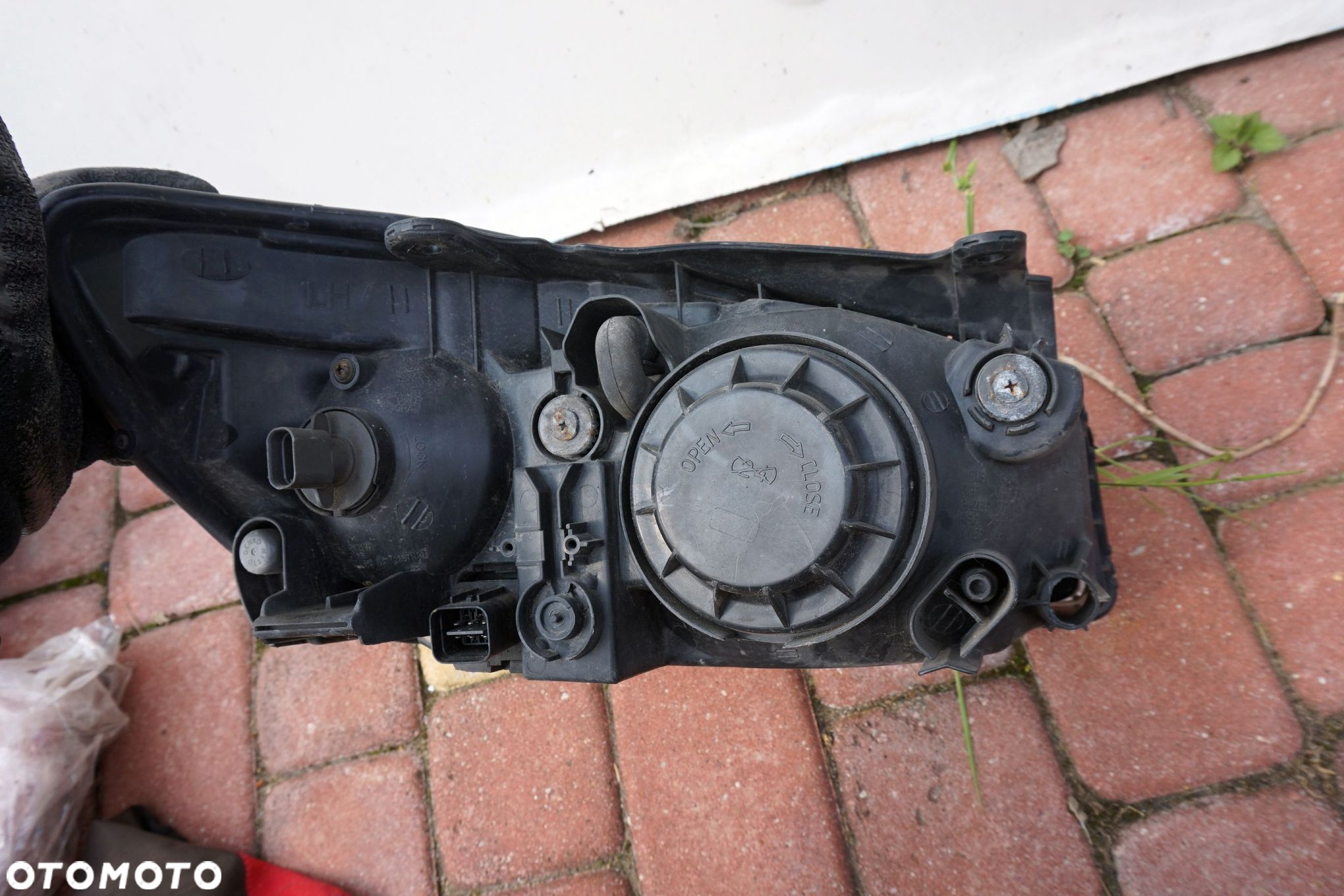 LAMPA PRZEDNIA LEWA CERATO  92101-2F220 KIA 2003-2008 - 2