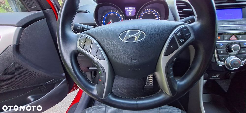 Hyundai i30 1.6 GDI Style - 9