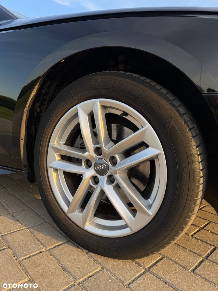 Audi A4 Avant 40 TFSI S tronic - 8