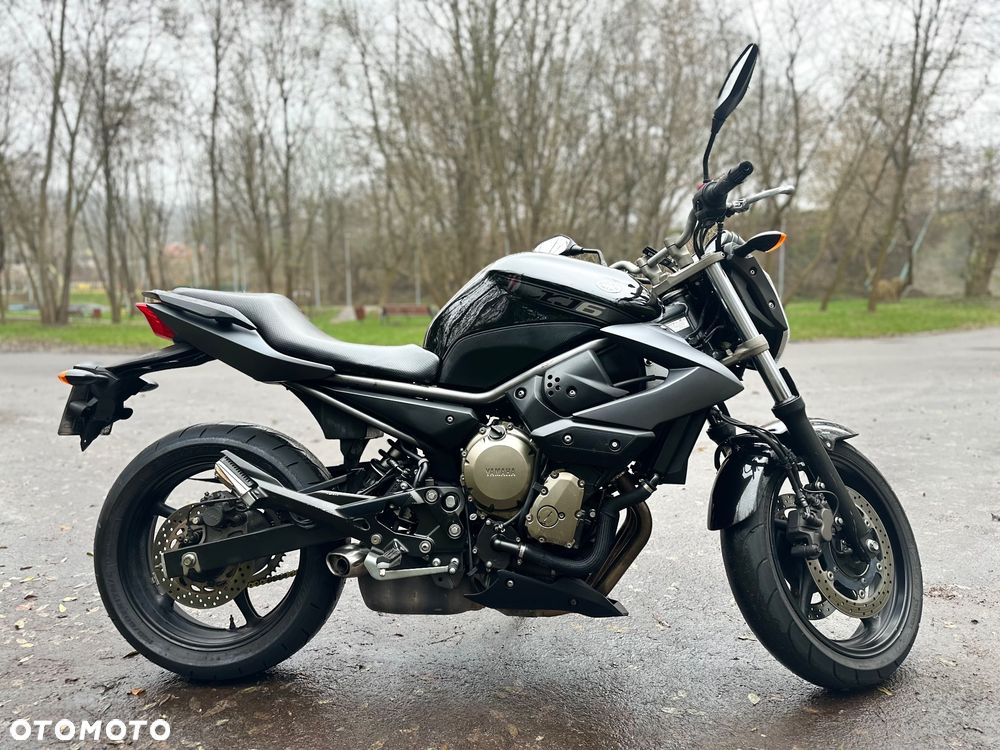 Yamaha XJ - 6