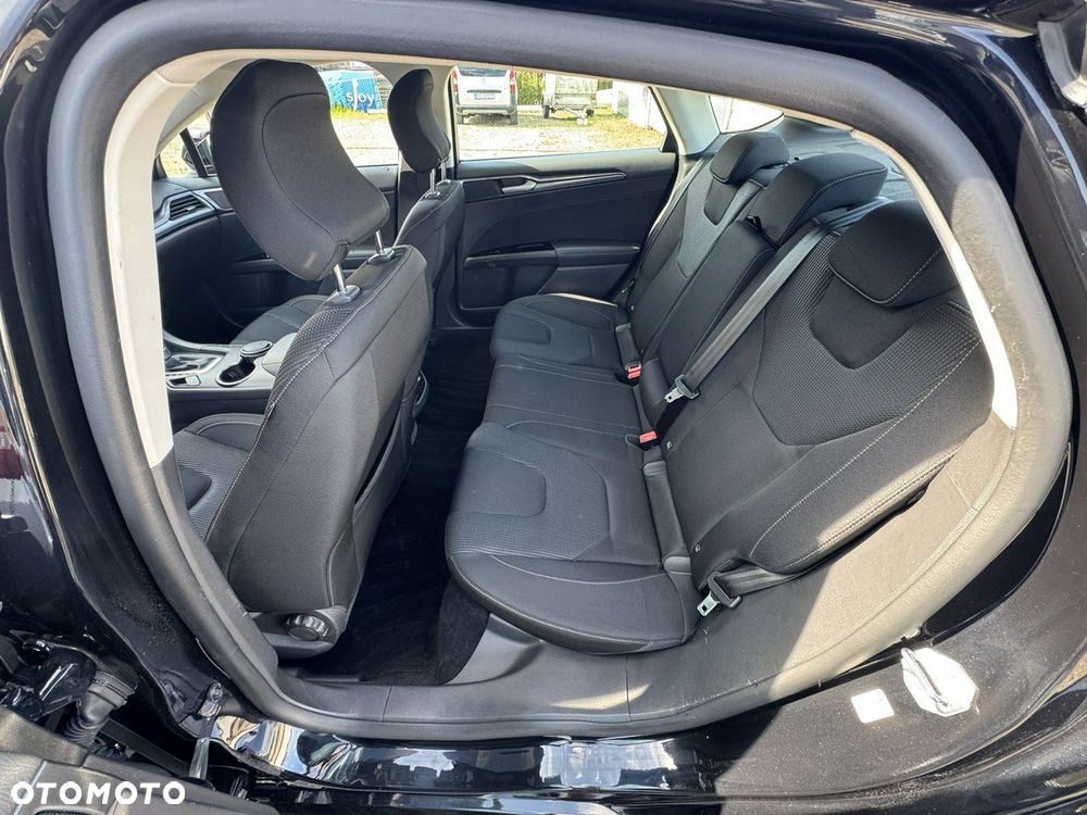 Ford Mondeo 2.0 Hybrid Titanium - 18