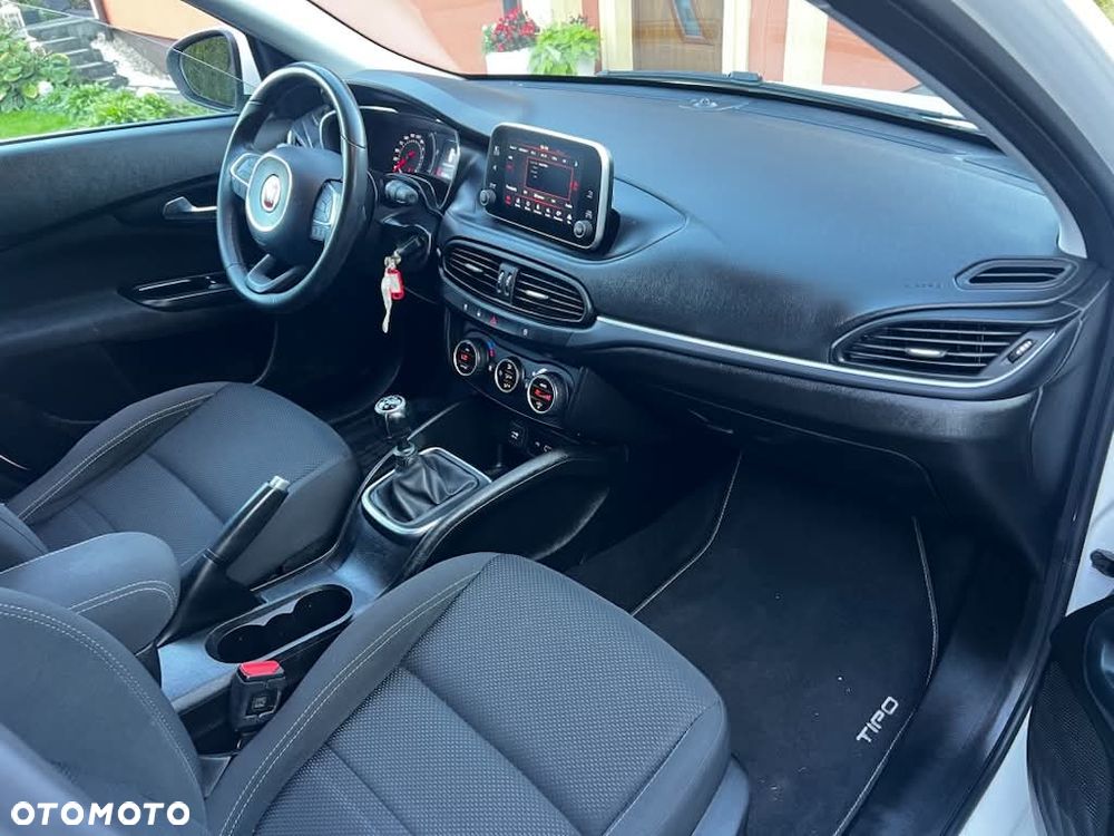 Fiat Tipo 1.4 T-Jet Lounge - 11