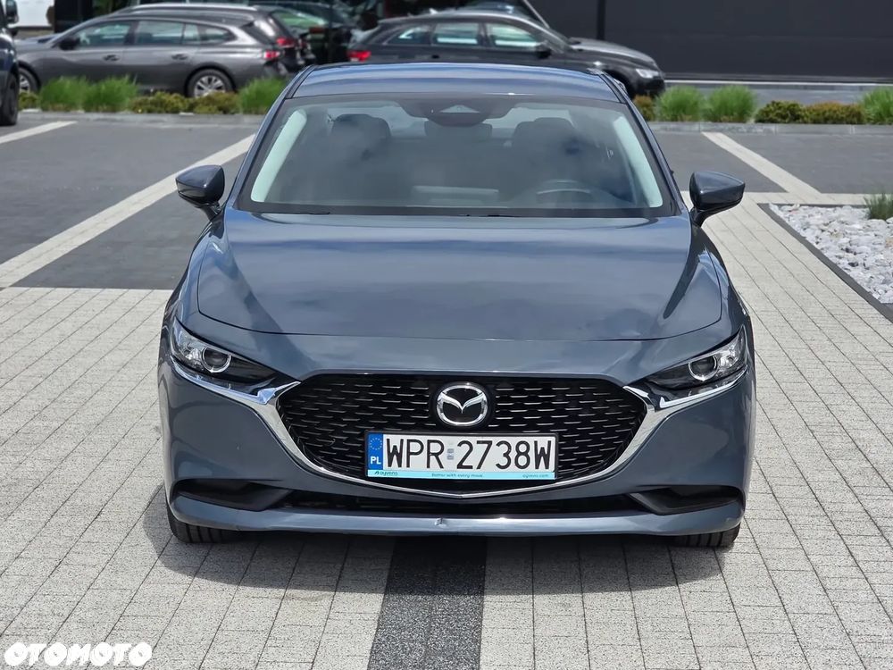 Mazda 3 2.0 mHEV Hikari - 3