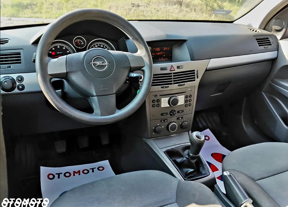 2005 Opel Astra 1.4 Caravan Cosmo, photograph 6