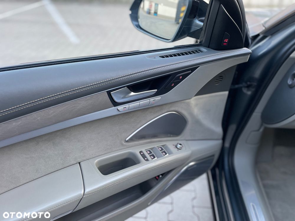 Audi A8 4.0 TFSI cylinder on demand quattro tiptronic Lang - 17