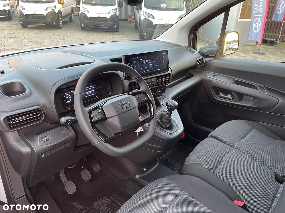 Toyota Proace City - 11