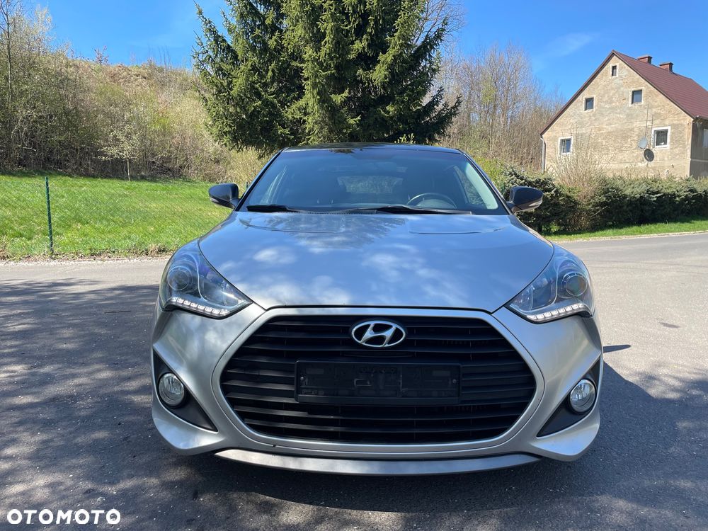 Hyundai Veloster 1.6 Turbo Style - 4