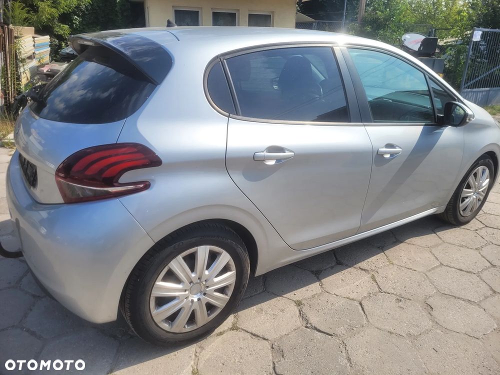 Peugeot 208 Blue-HDi 100 Stop&Start Allure - 13