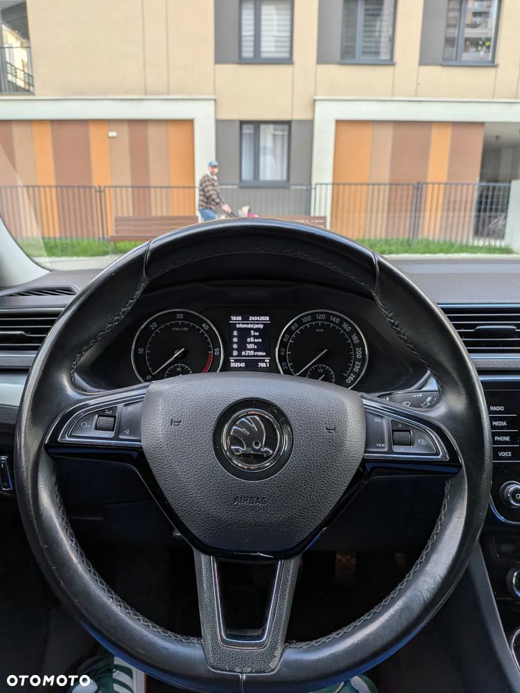 Skoda Superb 2.0 TDI 4x4 Ambition DSG - 31