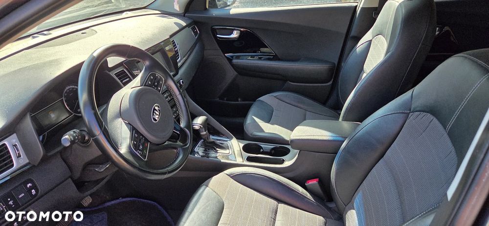 Kia Niro 1.6 GDI Plug-in Hybrid L - 18
