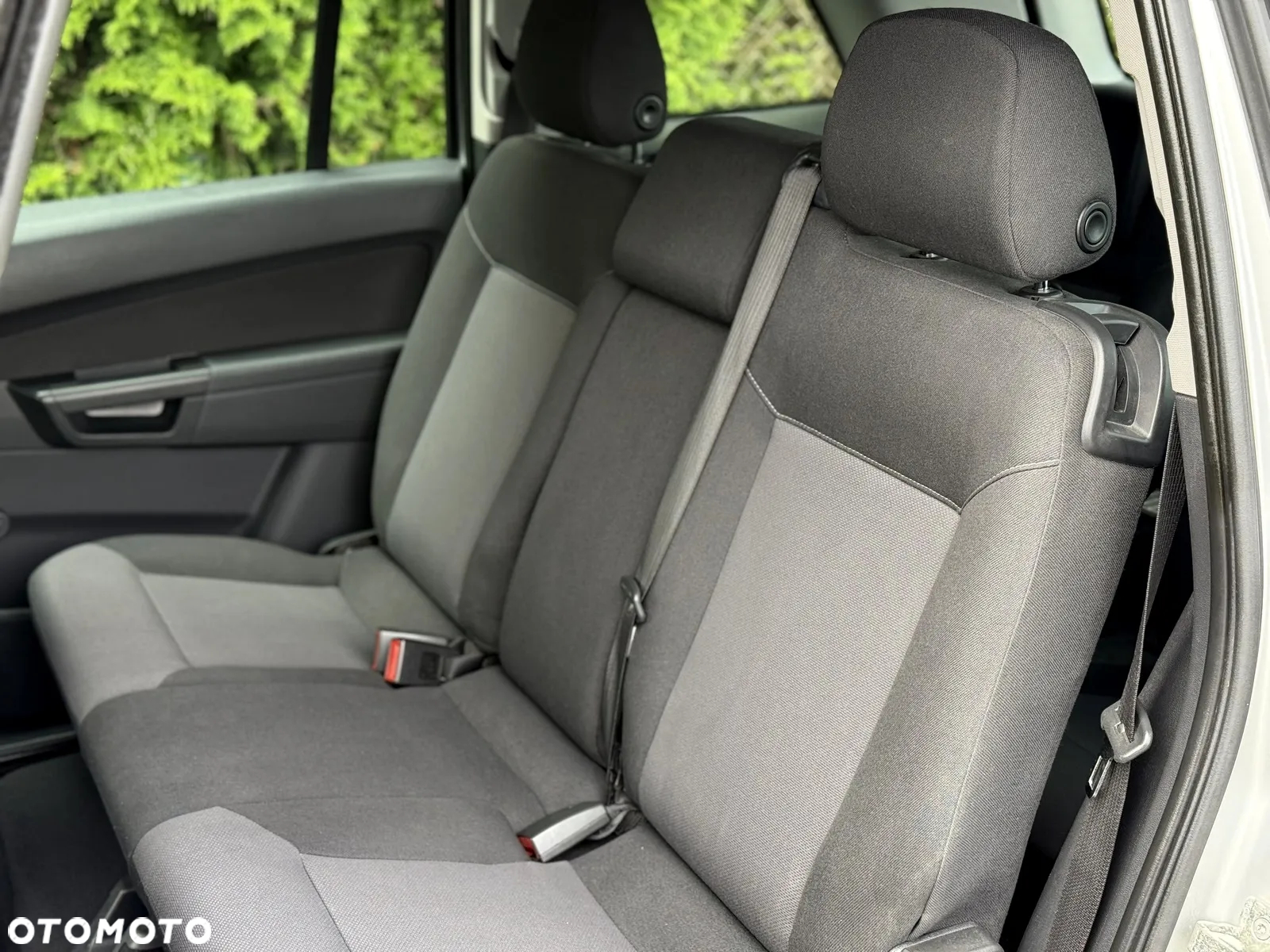 Opel Zafira 1.8 Cosmo - 30