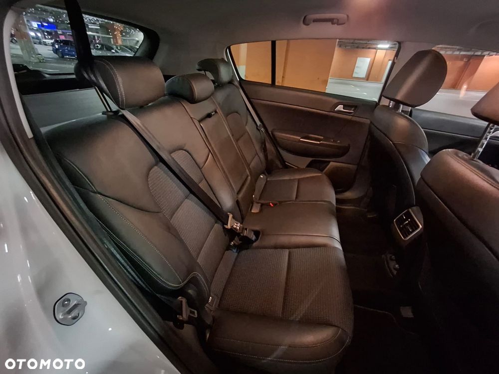 Kia Sportage 1.6 GDI L Business Line Plus 2WD - 31