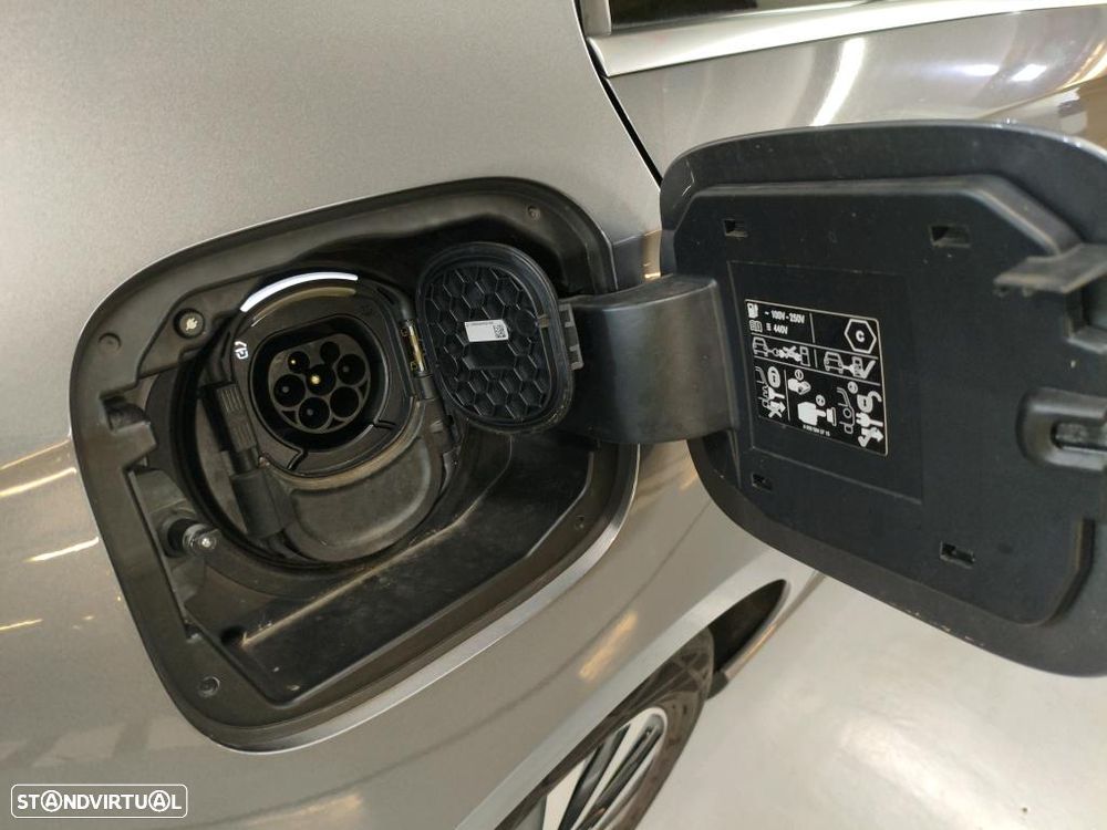 Mercedes-Benz A 250 e Style Plus - 11