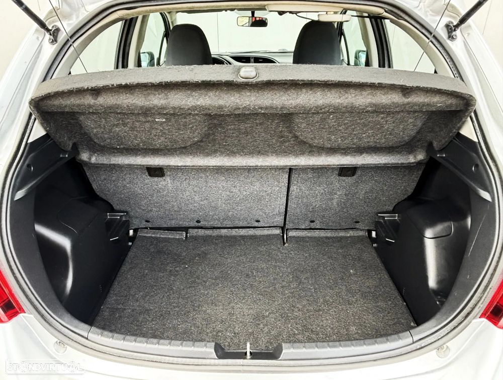 Toyota Yaris 1.4 D-4D Comfort+P.Style - 33