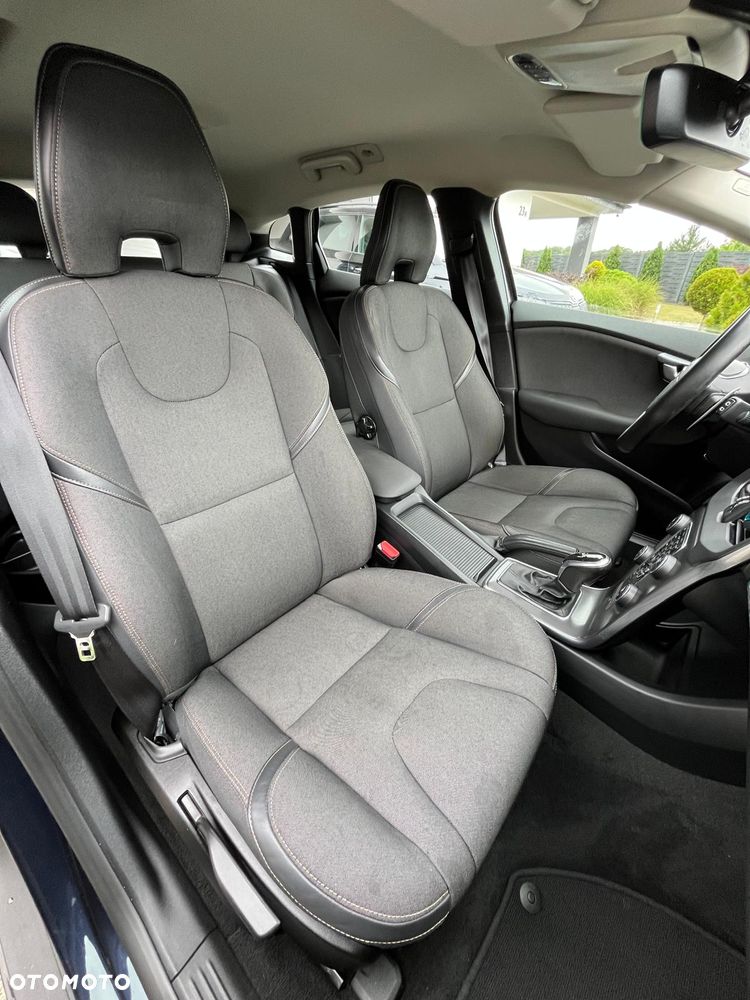 Volvo V40 Cross Country D3 Geartronic Momentum - 26