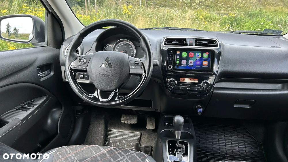 Mitsubishi Space Star 1.2 AS&G Instyle CVT - 12
