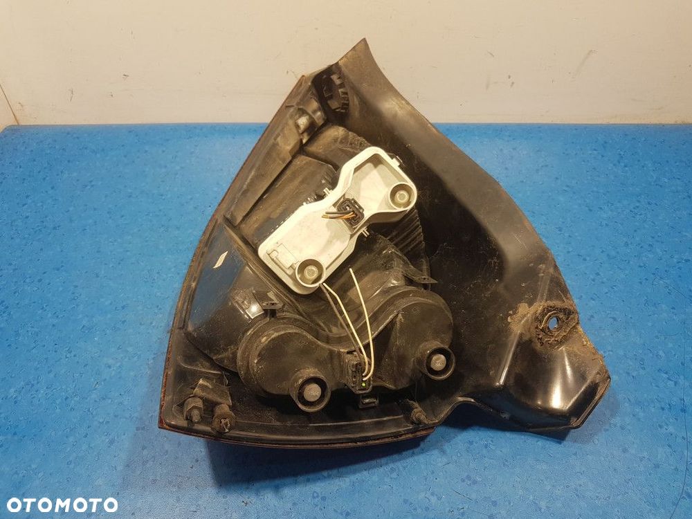 LAMPA TYŁ LEWA  RENAULT MEGANE II - 2