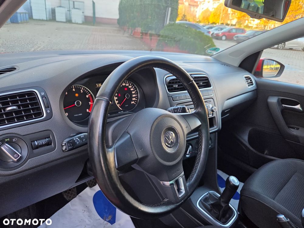 Volkswagen Polo 1.2 Comfortline - 23