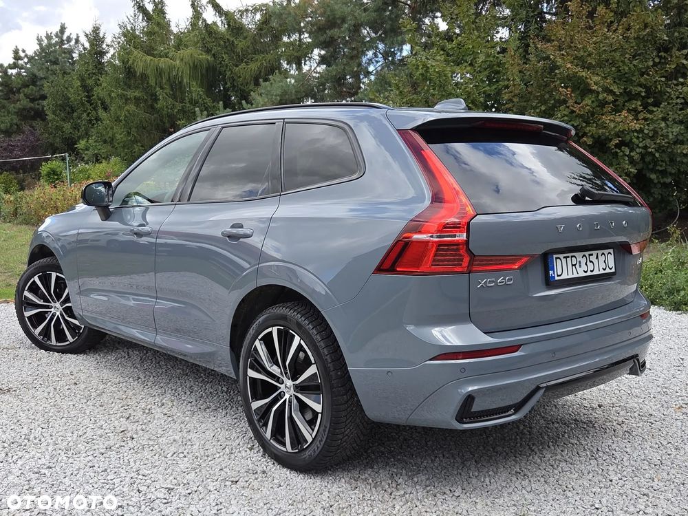 Volvo XC 60 B4 D AWD Ultimate Dark - 33
