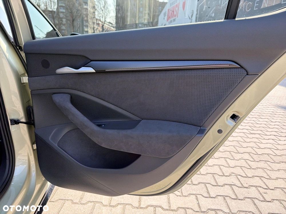 Skoda Superb 2.0 TSI Sportline DSG - 20