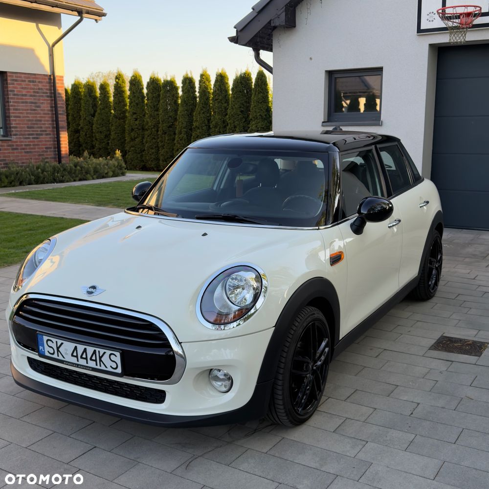MINI Cooper Standard - 2