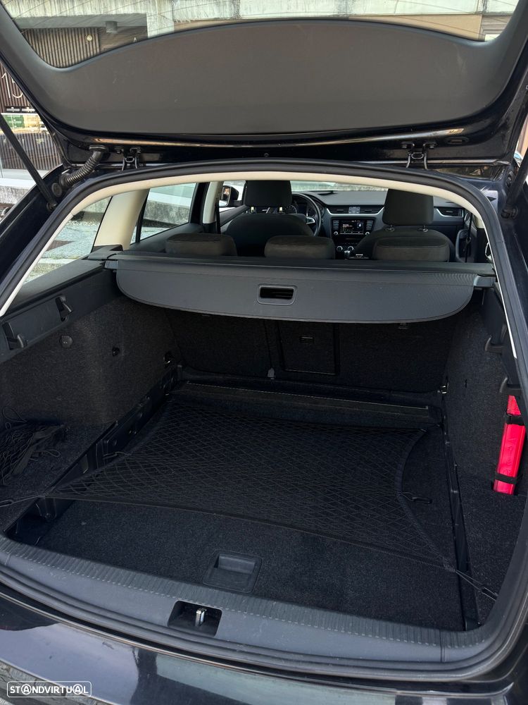 Skoda Octavia Break 1.6 TDi Style DSG - 15