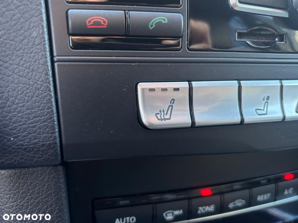 Mercedes-Benz Klasa E 350 BlueTEC 4-Matic Elegance - 35