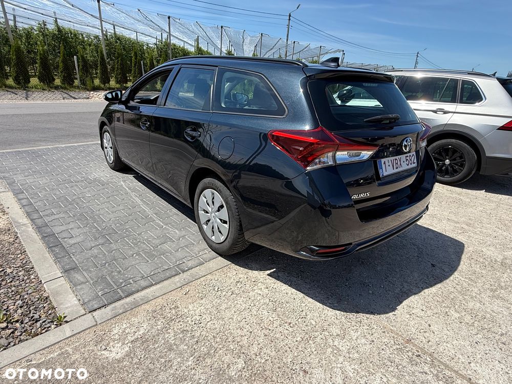 Toyota Auris 1.33 Dual-VVT-i - 7