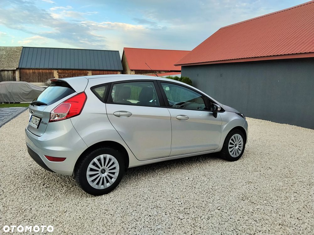 Ford Fiesta - 10
