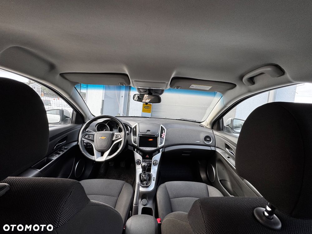 Chevrolet Cruze 1.8 LT - 26