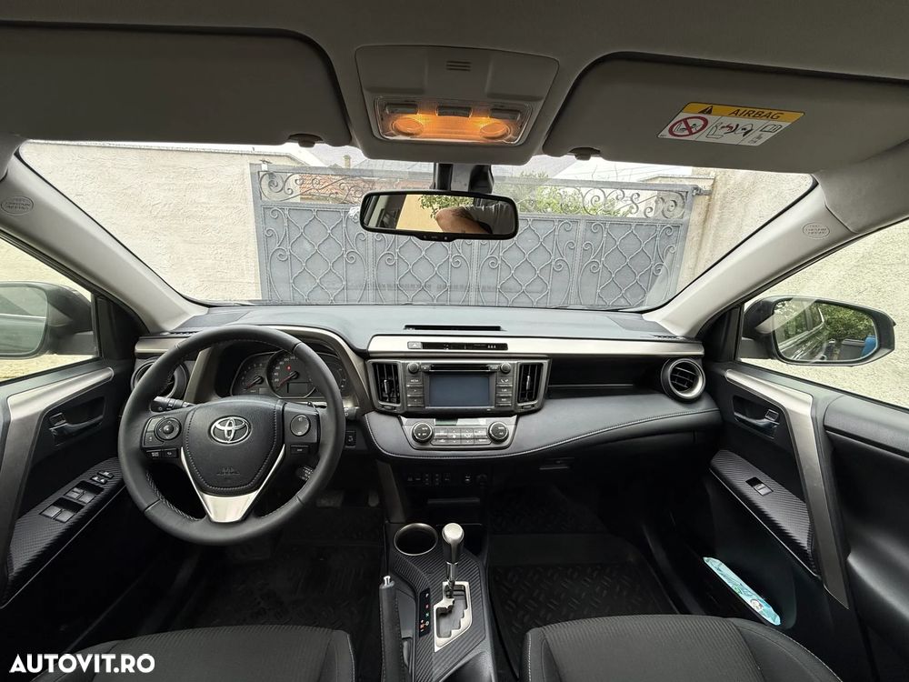 Toyota RAV4 2.2 D-4CAT 4WD Aut Executive - 12