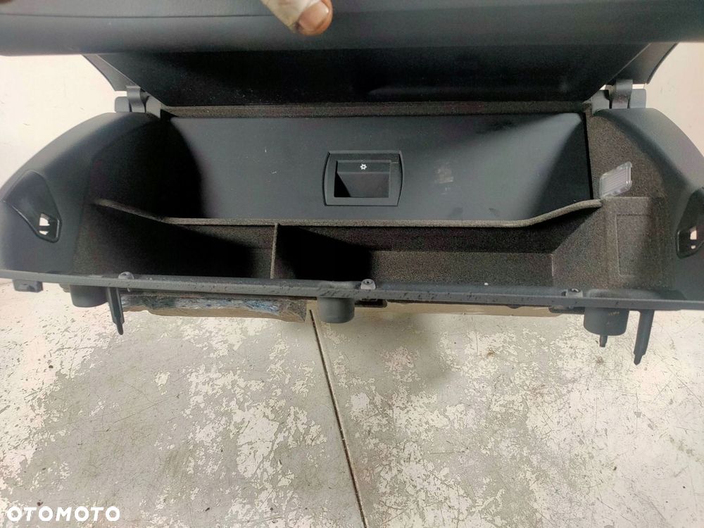 schowek pasażera lodóka audi a4 b6 b7 czarny - 3