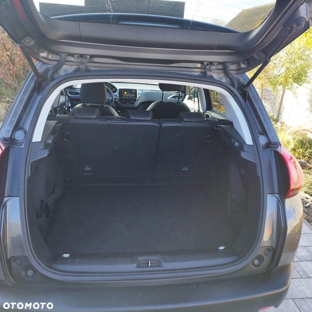 Peugeot 2008 1.5 BlueHDi Allure - 2