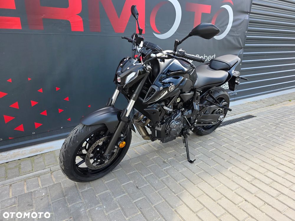 Yamaha MT - 4