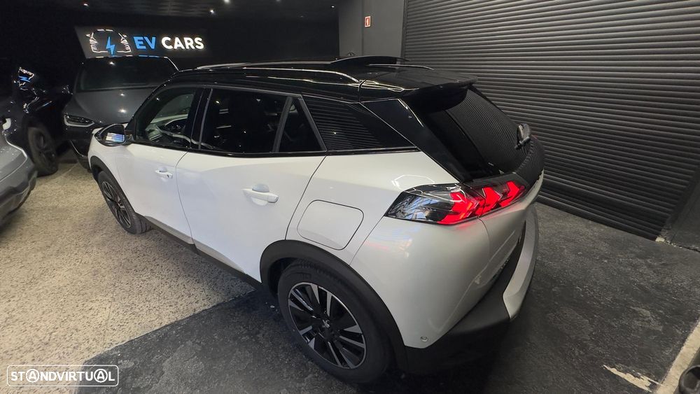 Peugeot e-2008 GT+ - 9