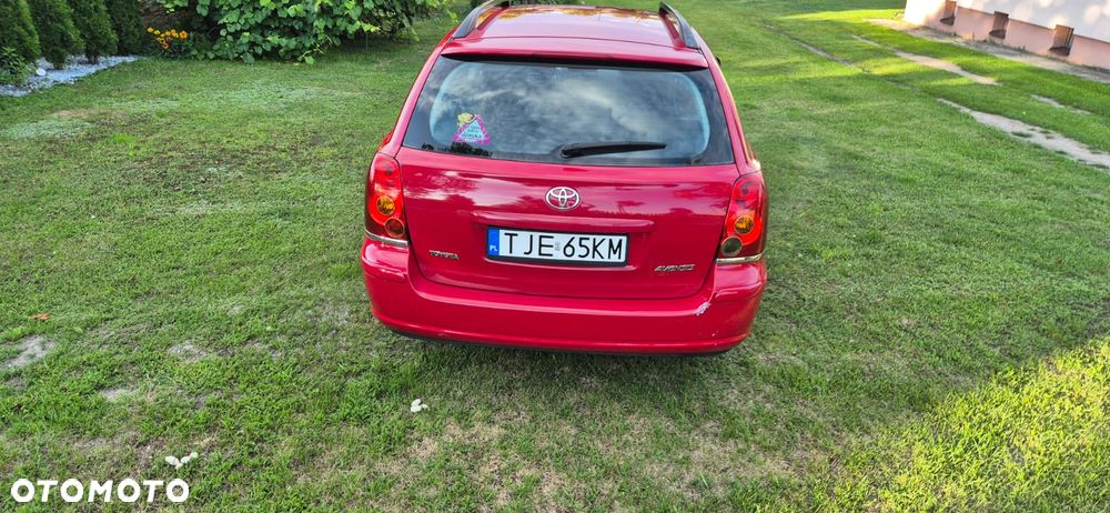 Toyota Avensis 1.6 VVT-i Luna - 5
