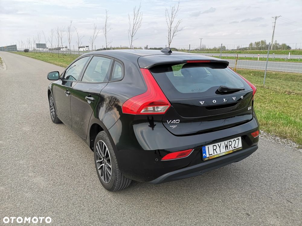 Volvo V40 D2 Momentum - 28