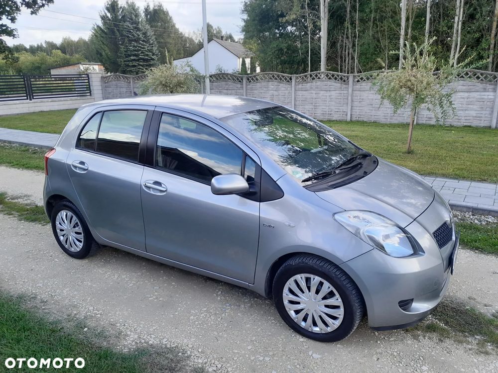Toyota Yaris 1.4 D-4D Travel - 9