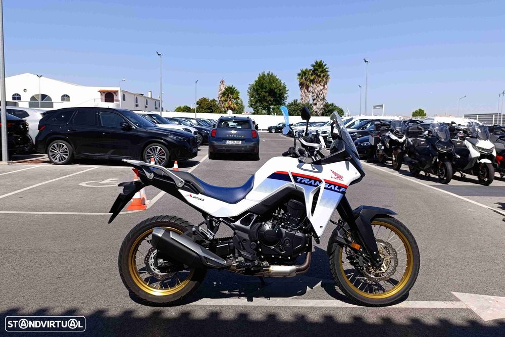 Honda Transalp 750 - 2