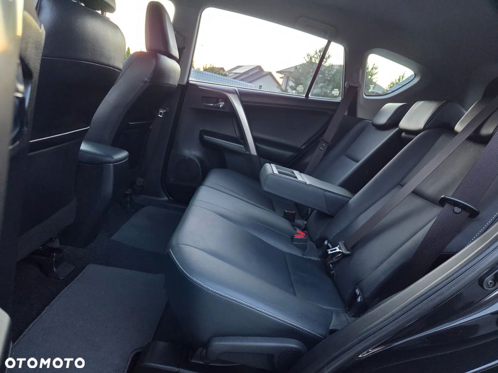 Toyota RAV4 2.0 D-4D Premium 4x2 - 28