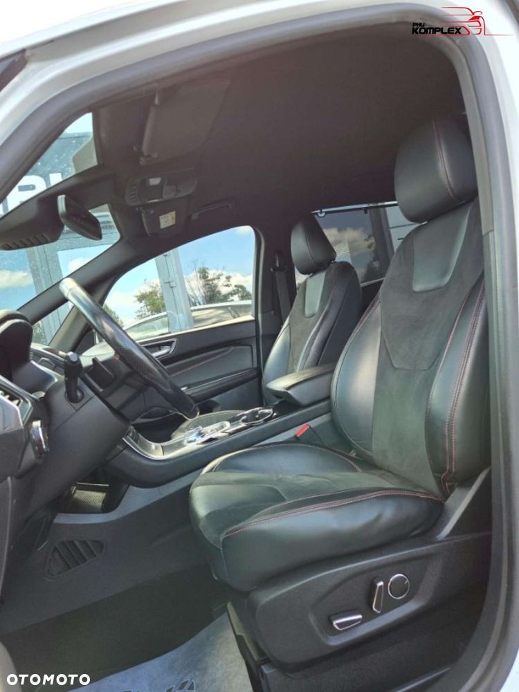 Ford S-Max - 8